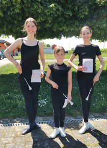Mehr über den Artikel erfahren Grad-Prüfungen im Twirling